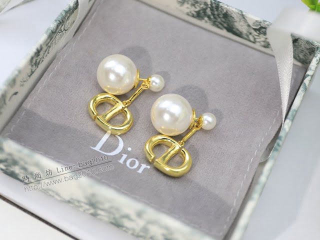 Dior飾品 迪奧經典熱銷款CD珍珠耳環耳釘  zgd1390